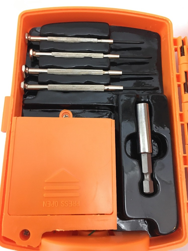 25 PIECE TOOL KIT WITH FLASHLIGHT ,Emergency Kit, Home, Auto
