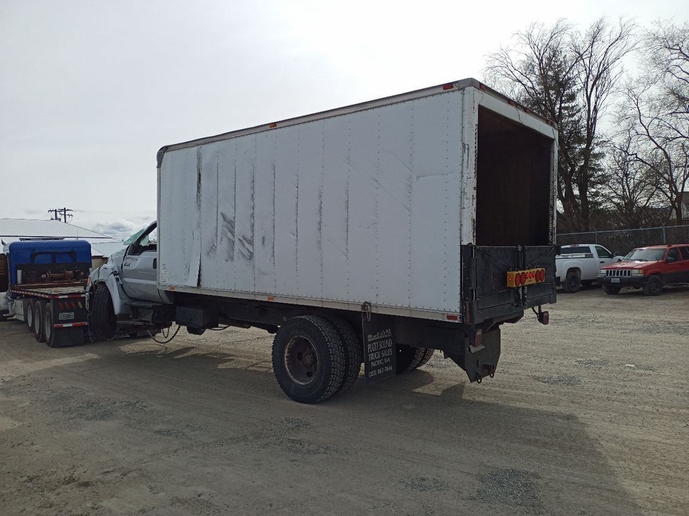 2004 Left Driver Front Window Regulator Manual (11771793