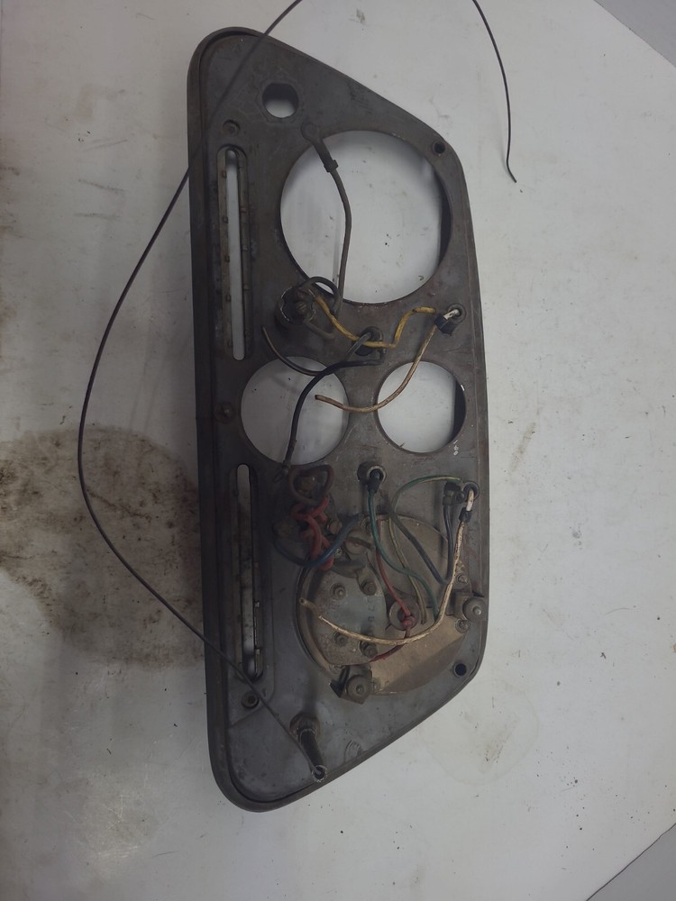 1950s 1960s Hillman cluster bezal
