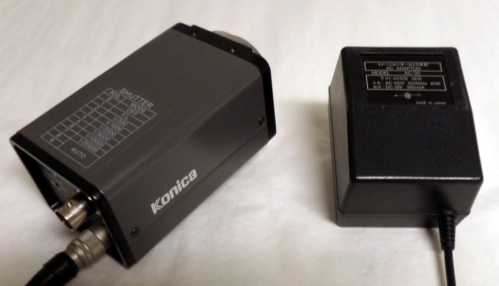KONICA MODEL KS-30 MKII CCD CAMERA WITH POWER SUPPLY