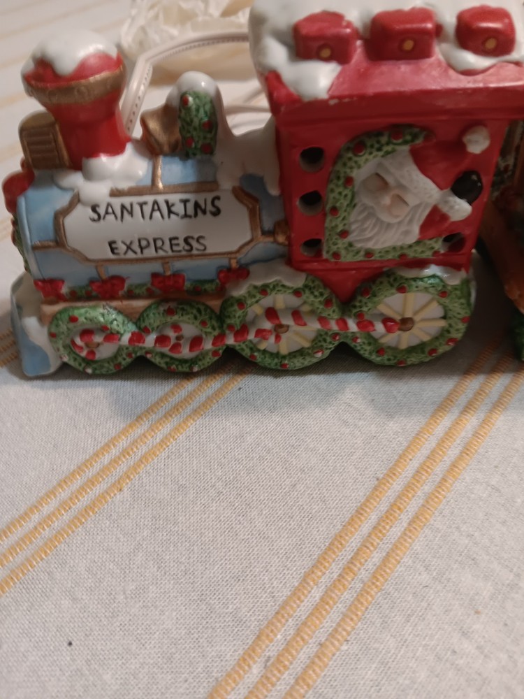 Santss Best Lightef Porcelain Train Set