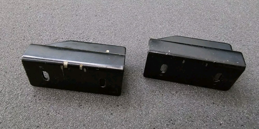 Technics Sl1200, Sl1210 Series. Hinge Brackets with Screws