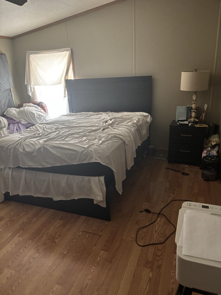 furniture used