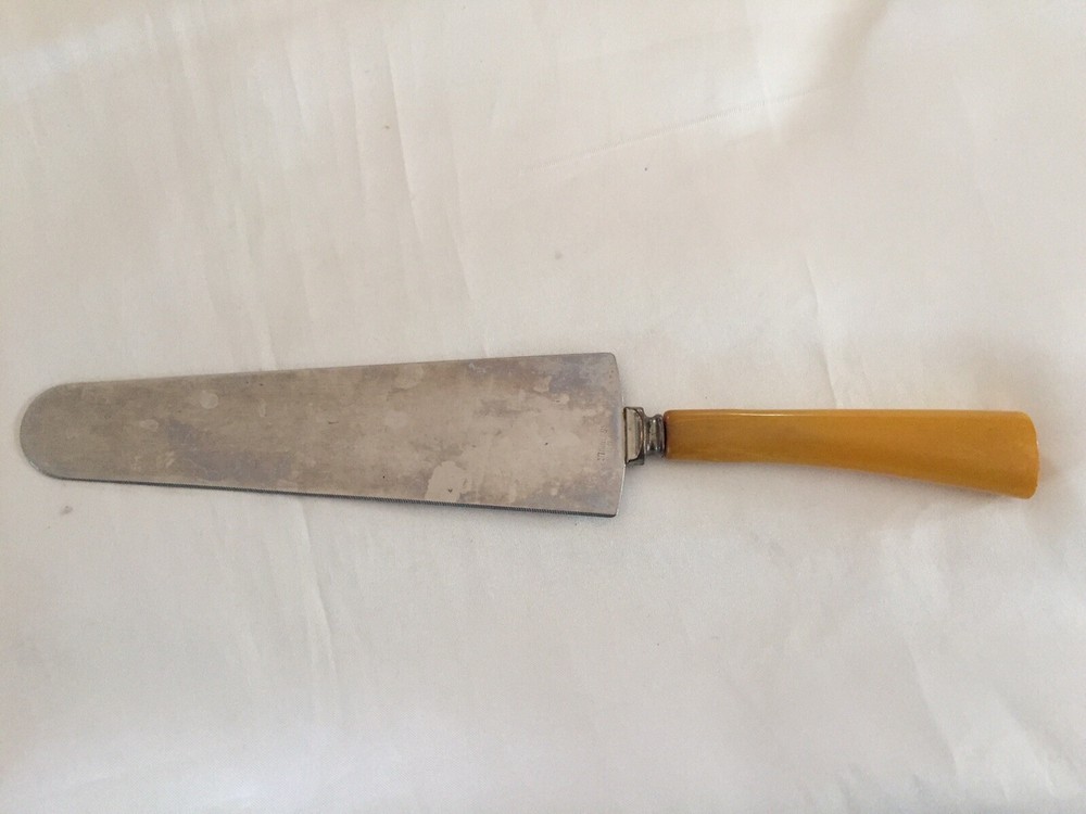 Vintage Bakelite Butterscotch Carmel Handle Cake Pie Slicer Server 10"
