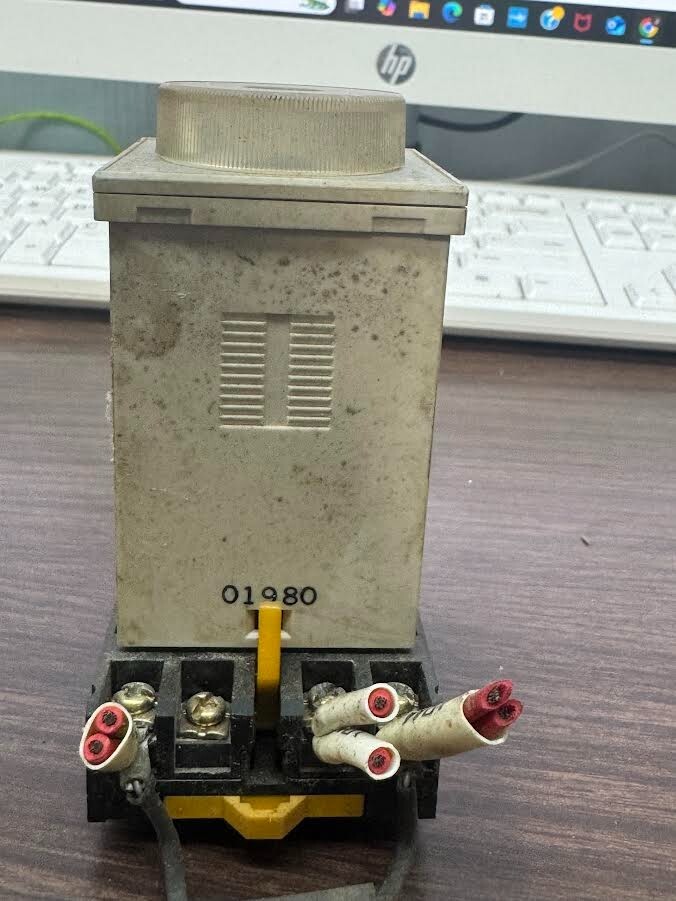 OMRON H3BA-8 TIMER / Base