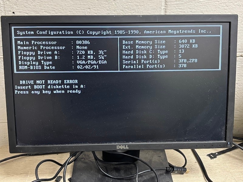 Vintage Compudyne 3DX/33 Computer PC w/ RT101+ Keyboard