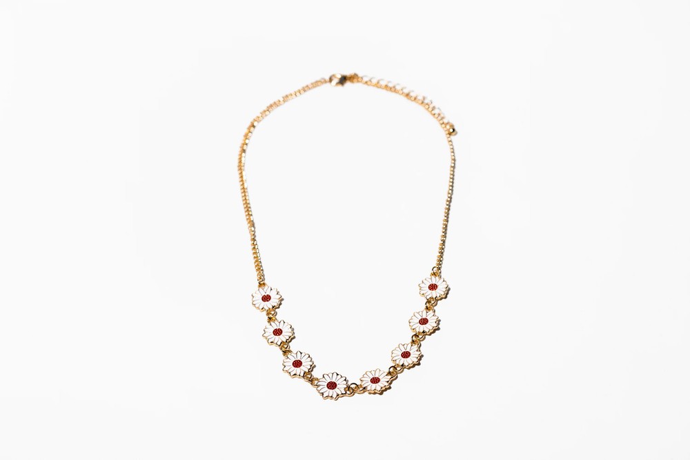 White Flower Necklace