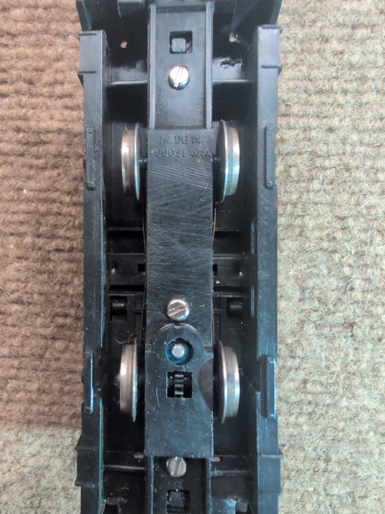 HO Scale Train Engine - Union Pacific 720 Switcher-tested runs