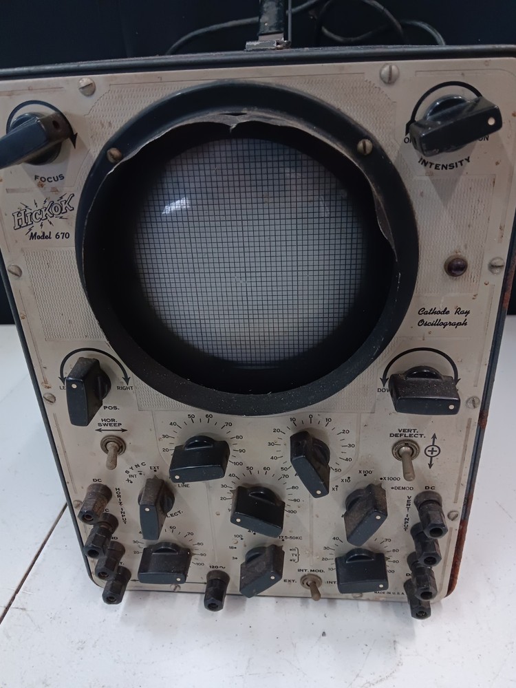 Hickok Cathode Ray Oscilloscope Model 670