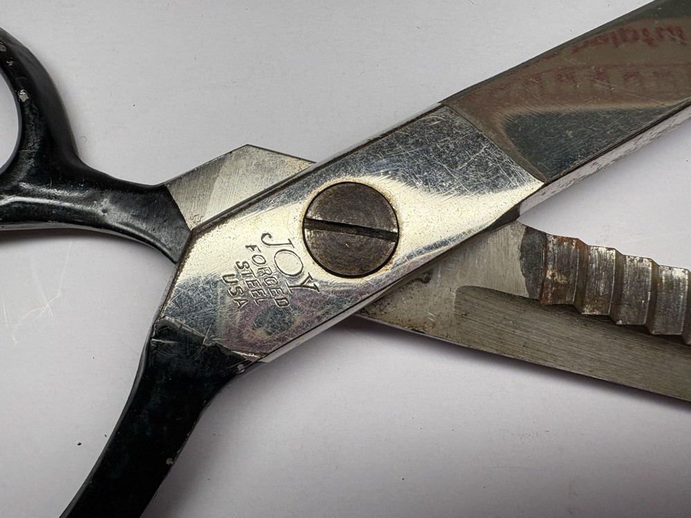 Vintage JOY 9” Long Pinking Shears
