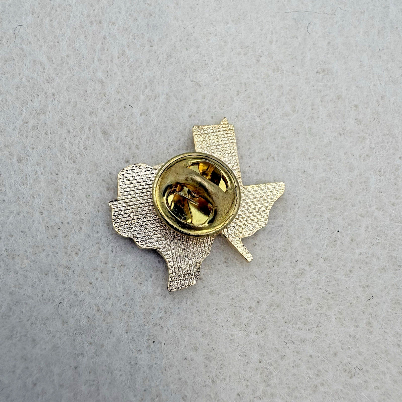 Texas State & Wind Turbine Pin Gold Tone - GREEN ENERGY Red Enamel