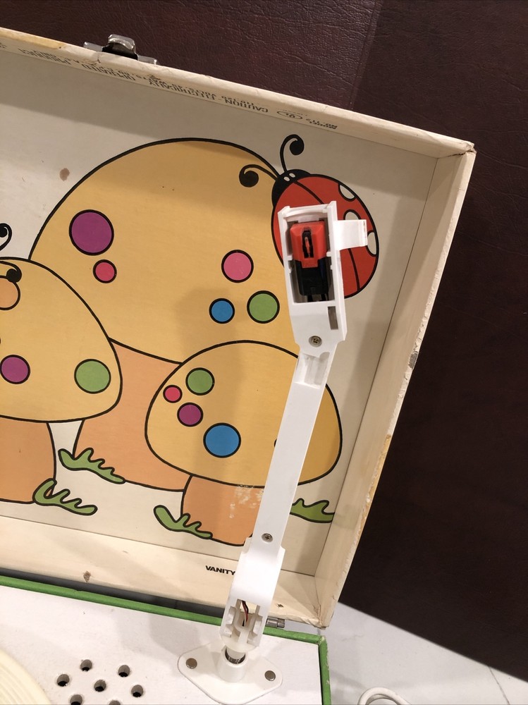 Vanity Fair Record Player Model no. 112 working Mushrooms & Ladybugs