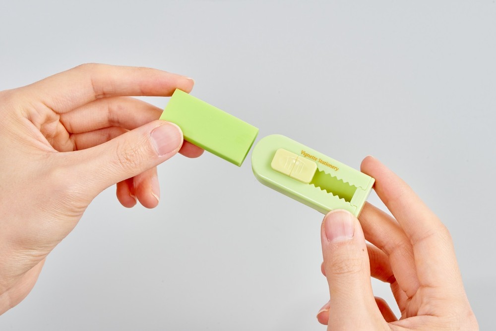 Retractable Eraser with Extra Refill Soft Rubber Break Resistant School Student