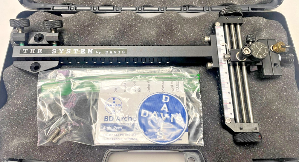 5" DAVIS RECURVE SIGHT-Black/Black knobs. double knob mount.