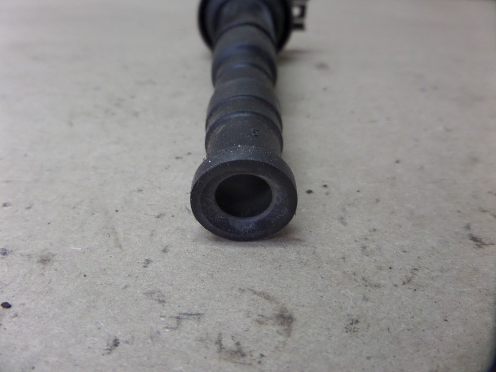 2007 BMW F800S RIGHT IGNITION COIL PACK SPARK PLUG CAP