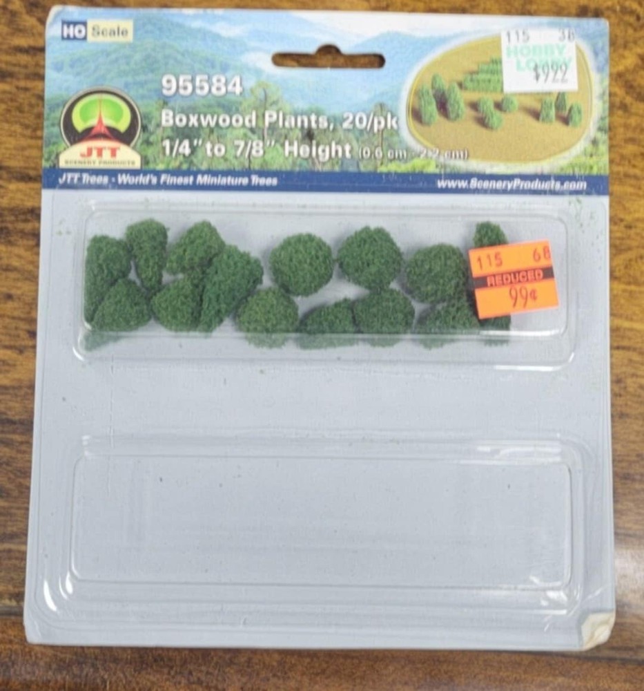 JTT Scenery Boxwood Plants .875" 20/Pkg- Top Half (B178)