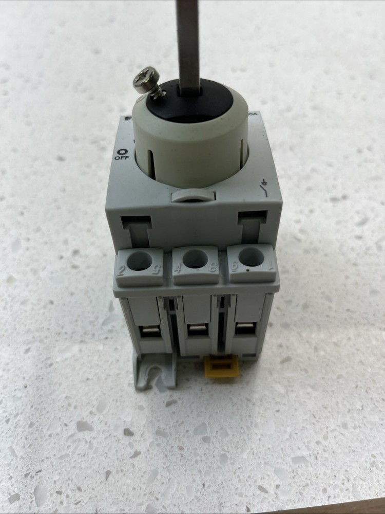 Eaton R5A3030U GENERAL PURPOSE SWITCH 30A 3 Pole 600VAC
