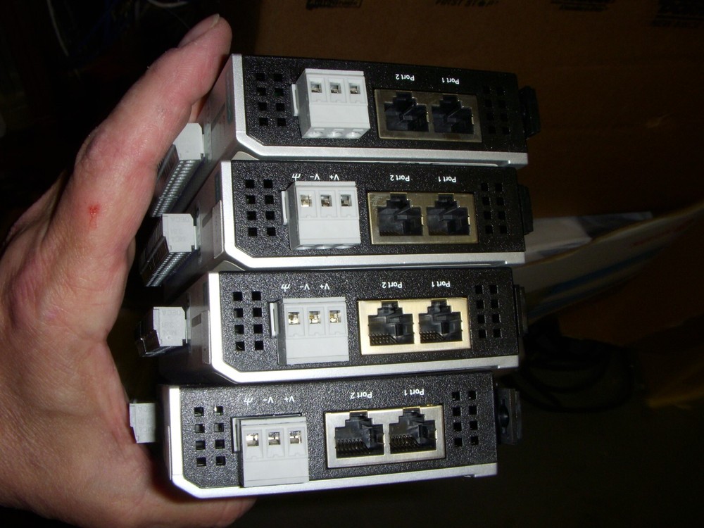 MOXA ioLogik E1210 Ethernet Remote Input with 2-port Ethernet Switch