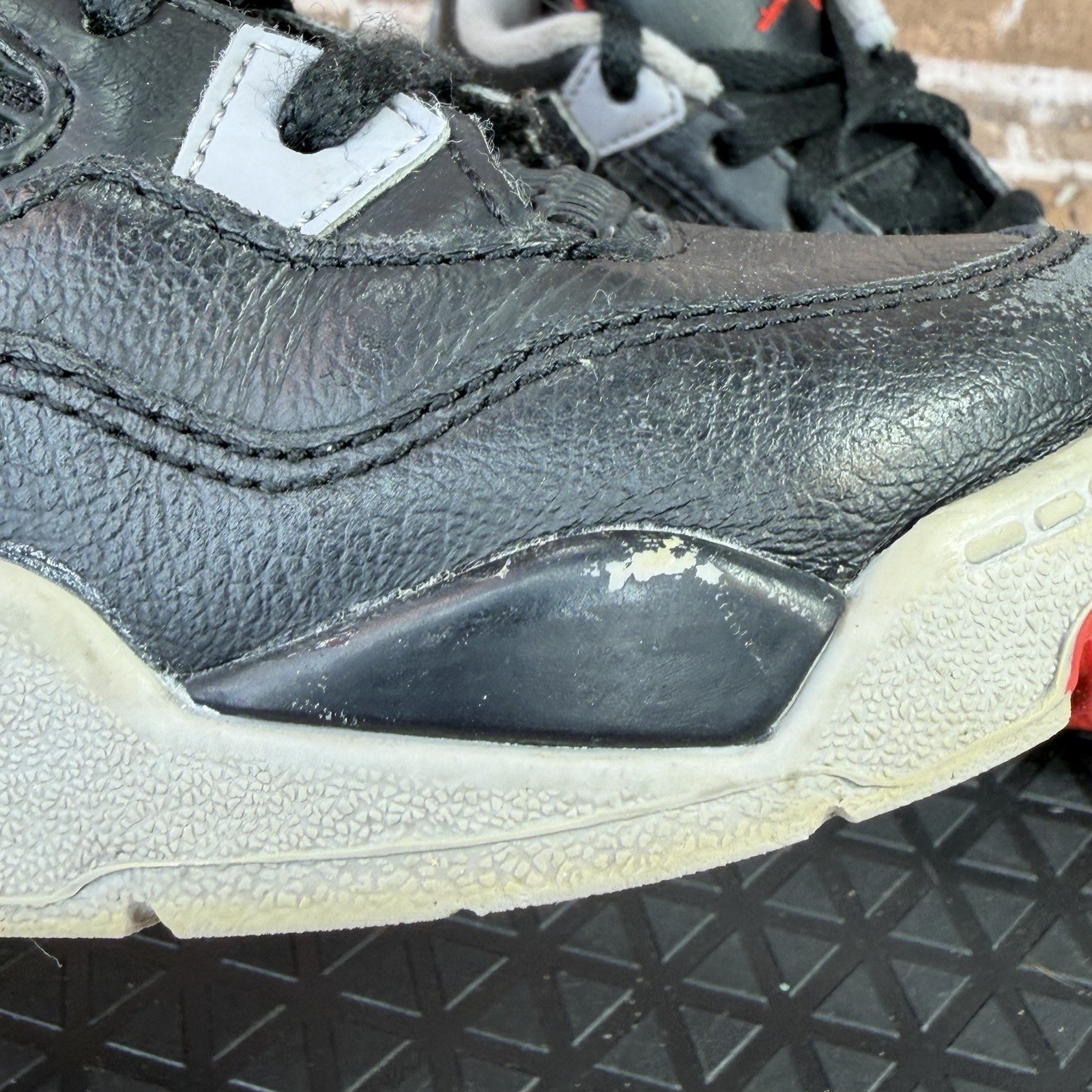 Nike Air Jordan 4 Retro Bred Reimagined Sneakers BQ7669-006 Kids Toddler Size 10