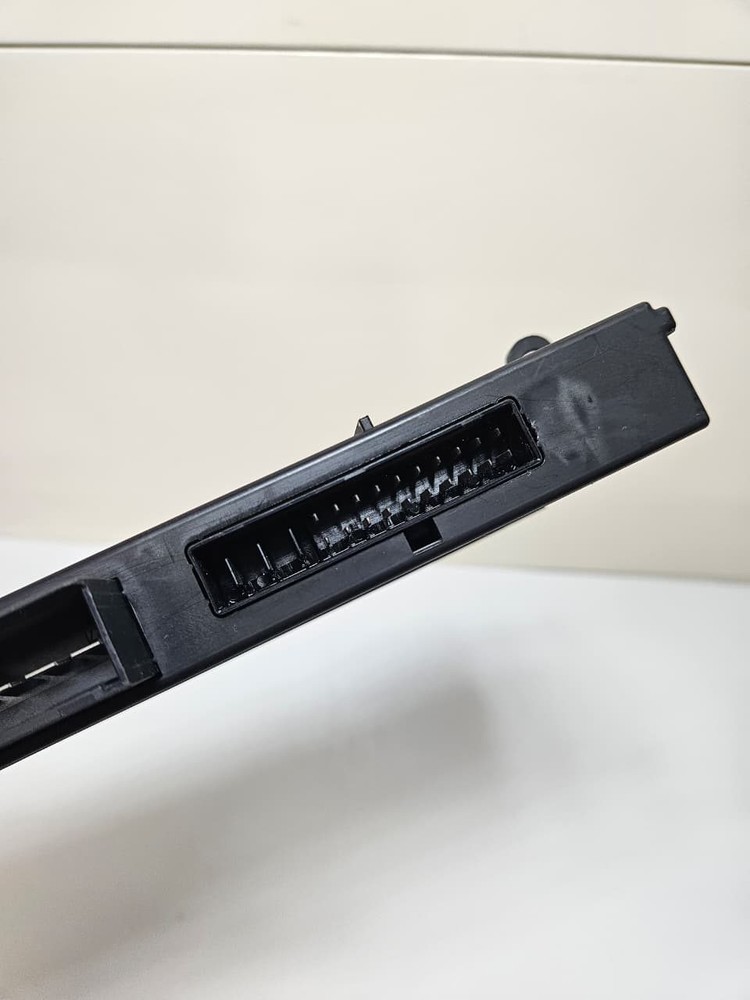 2010-2015 BMW X1 E84 Body Control Module H2 9227184 OEM
