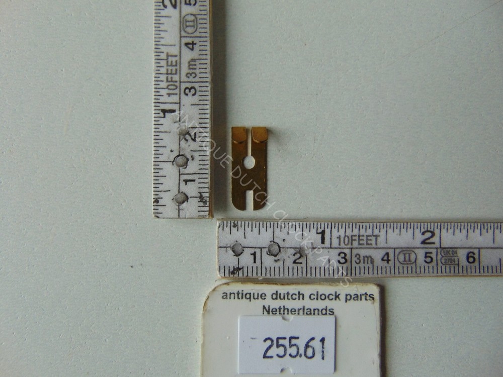 HOOK FOR A PENDULUM ROD APPROX. 25/32" OR 2 CM LONG