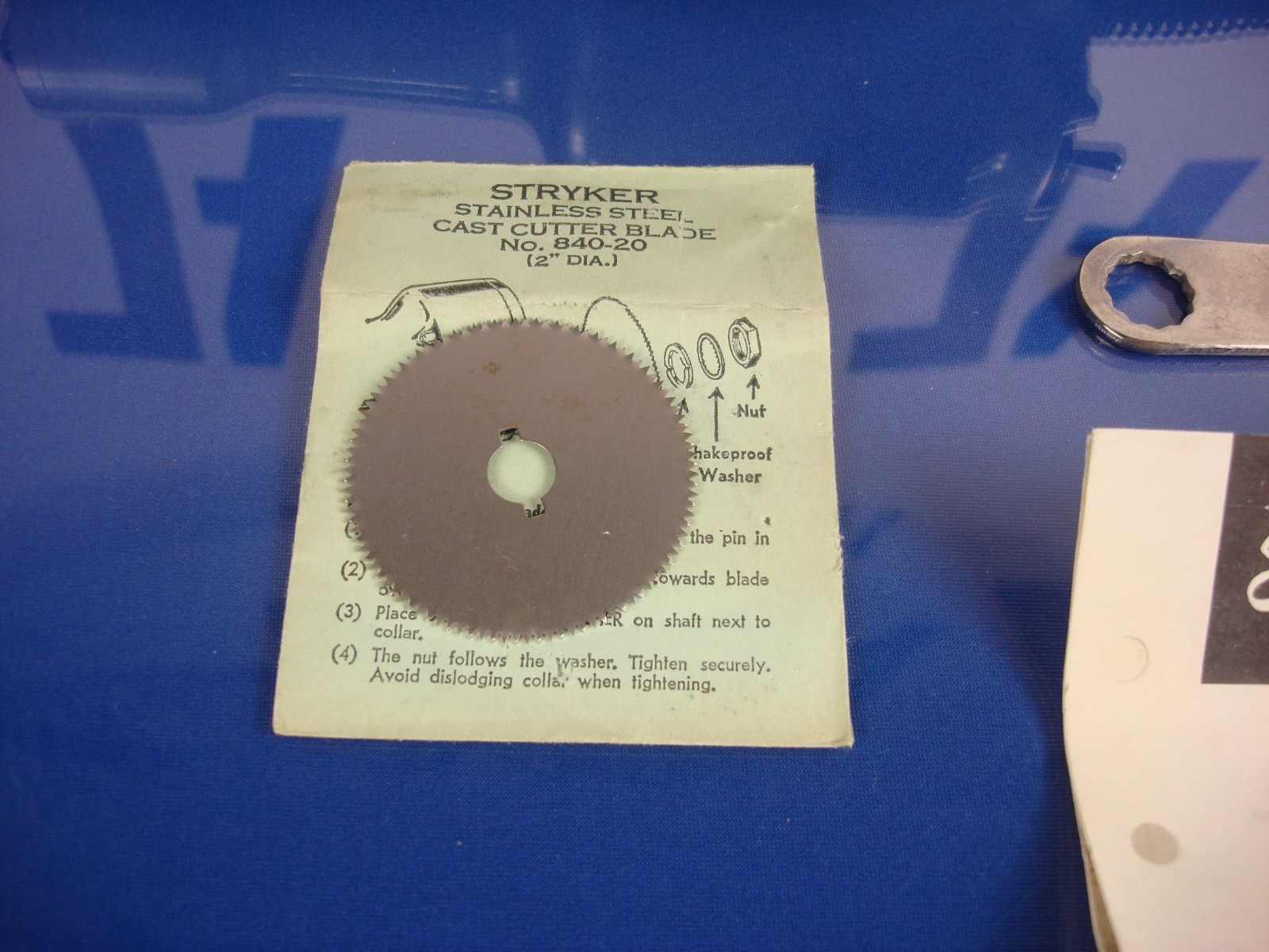 Stryker 840 Cast Cutter Oscillating Saw with 2" and 2.5" Blades Long Cord