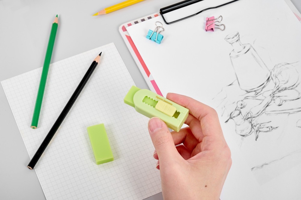 Retractable Eraser with Extra Refill Soft Rubber Break Resistant School Student