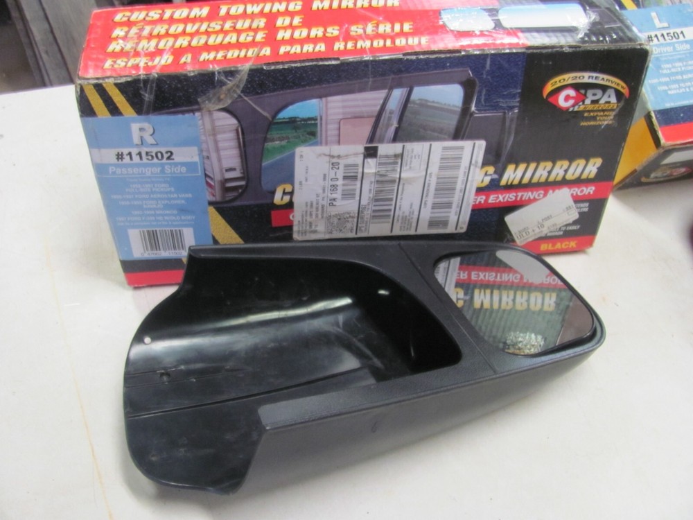 Custom towing mirror for Ford vehicles.