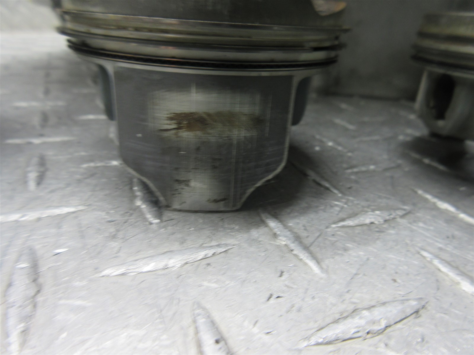 2000 00-01 Honda CBR929RR CBR 929RR CBR900RR Crankcase Case Engine Block Piston