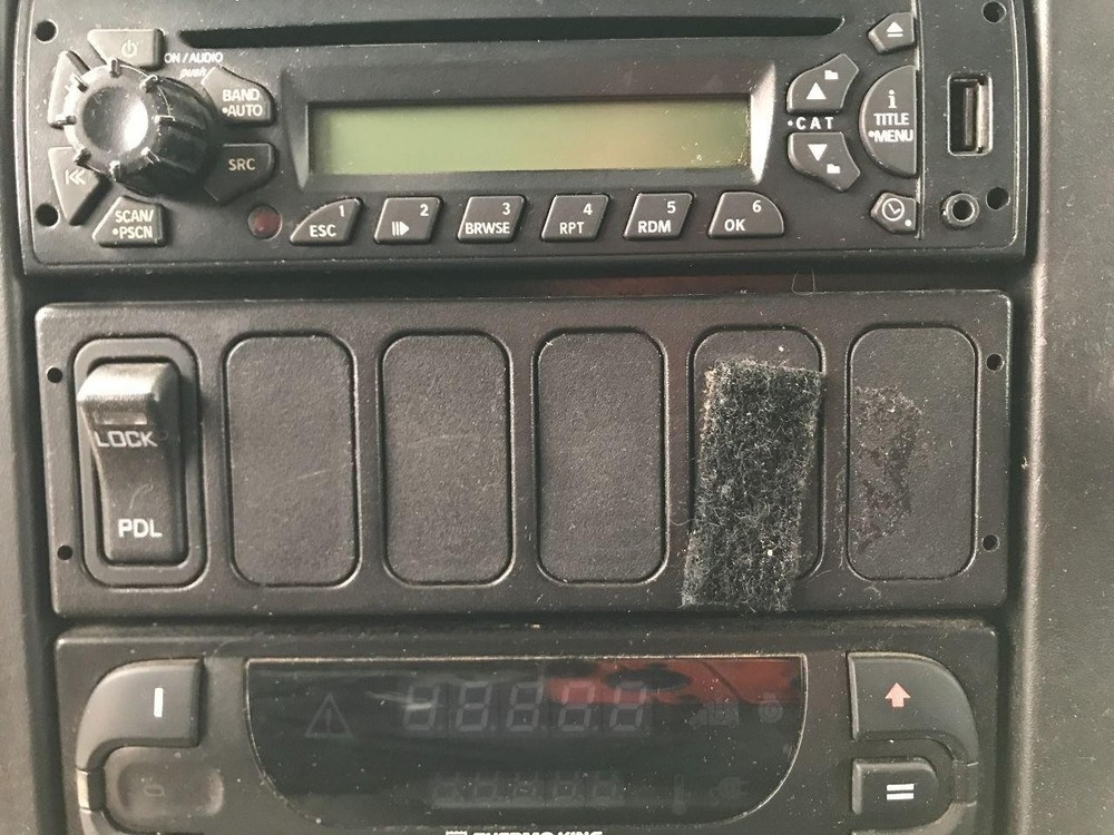 International DURASTAR (4400) SWITCH Dash Panel - Used