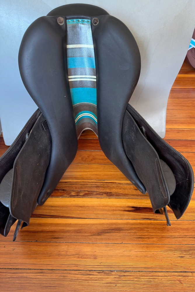 18" Voltaire Stuttgart PRO Saddle - 2018 - 3A - Full Buffalo