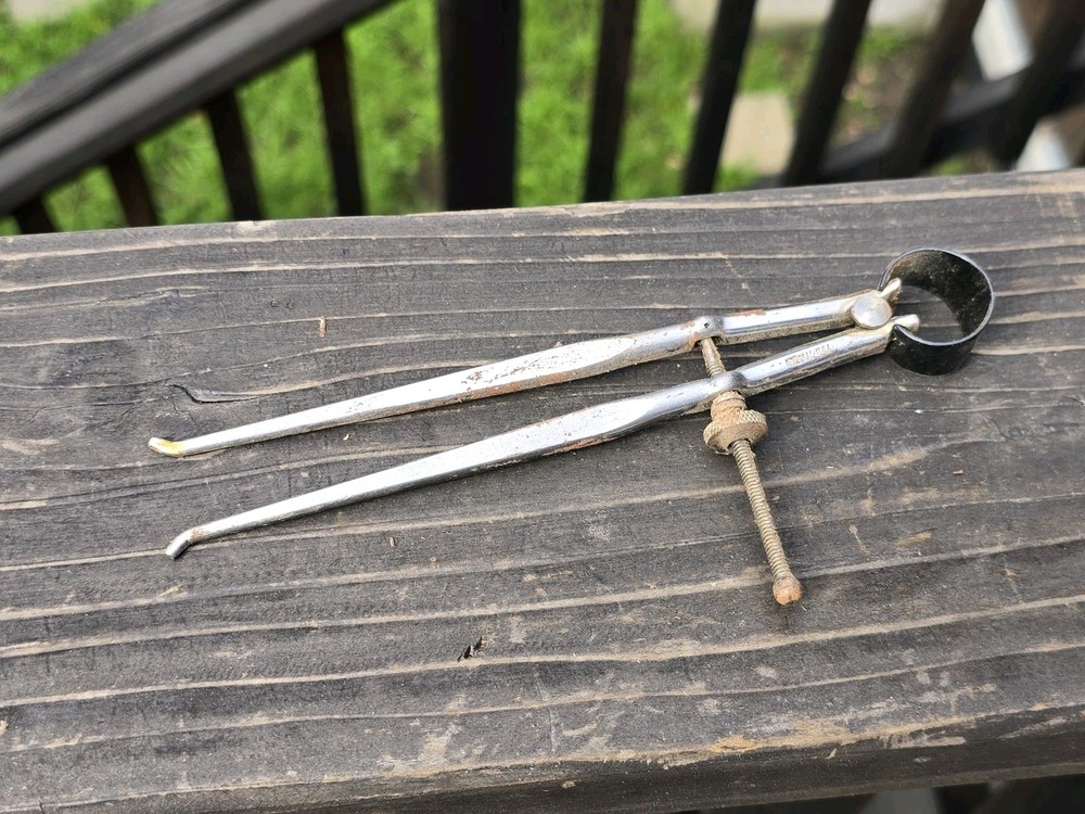 Inside Calipers, Vintage General Machinists 4" Inside Calipers , opens to 6"