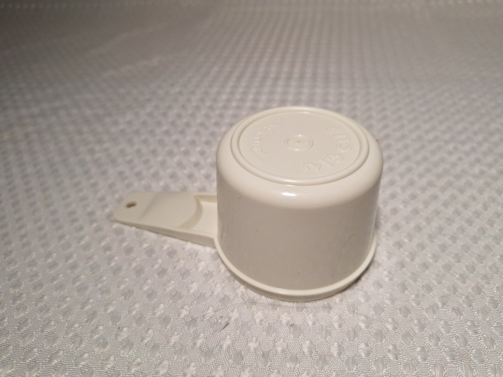 Tupperware Measuring 2/3 Cup Replacement White #763 Kitchen Gadget
