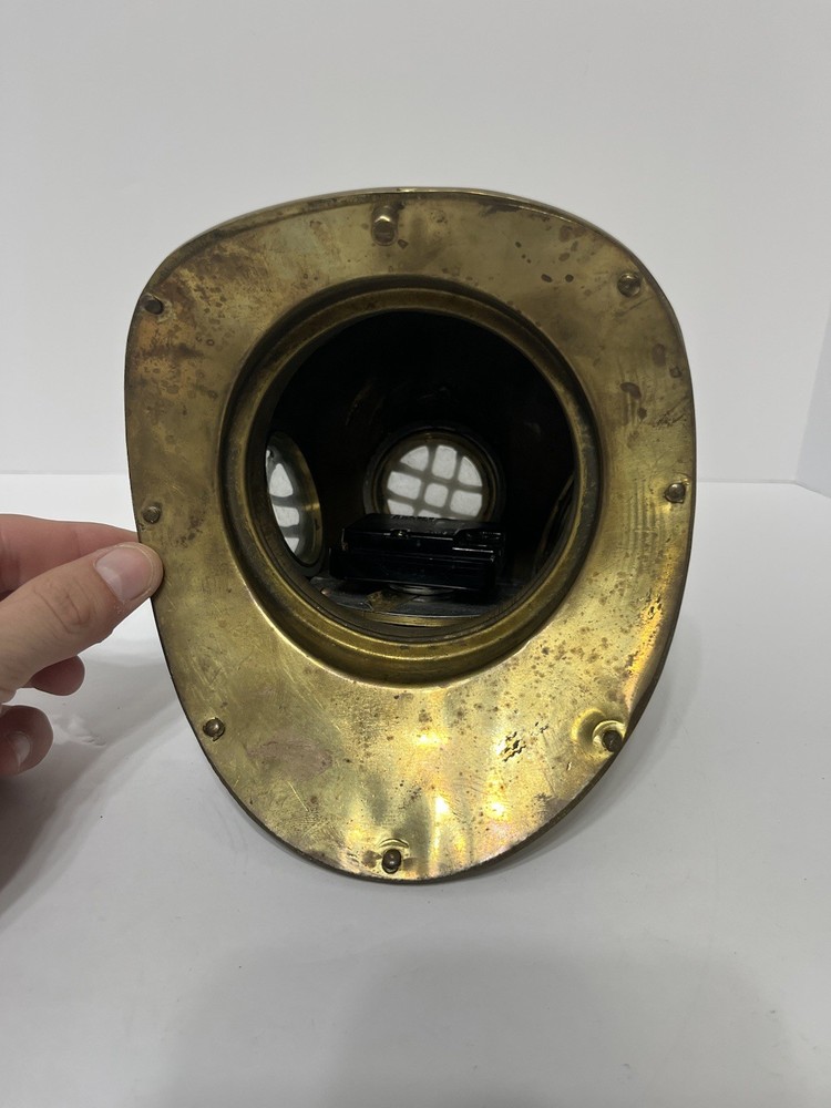 VTG Divers Helmet Clock Quartz Clock Brass? Copper?