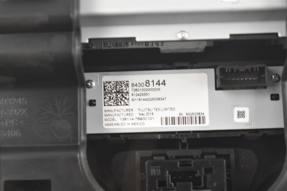 2018 GMC Terrain Used Display Screen - No Anti-Theft Code, Reprogram Required