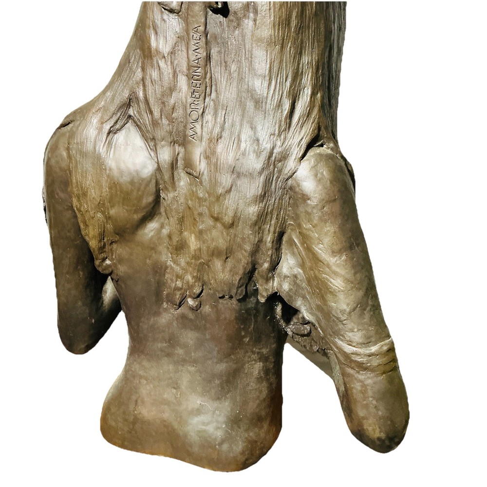 AMOREERNA MEA Bronze Statue