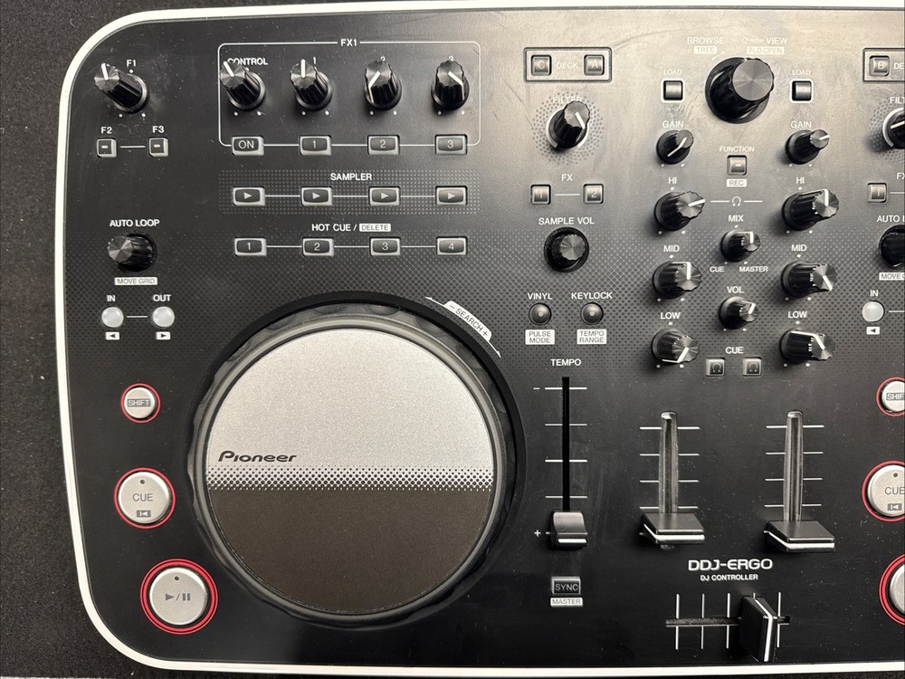 Pioneer DDJ-ERGO-V Digital DJ Controller