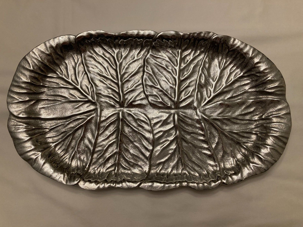 Wilton Mount Joy, PA Cabbage Leaf Rectangular Metal Platter 15" x 9"
