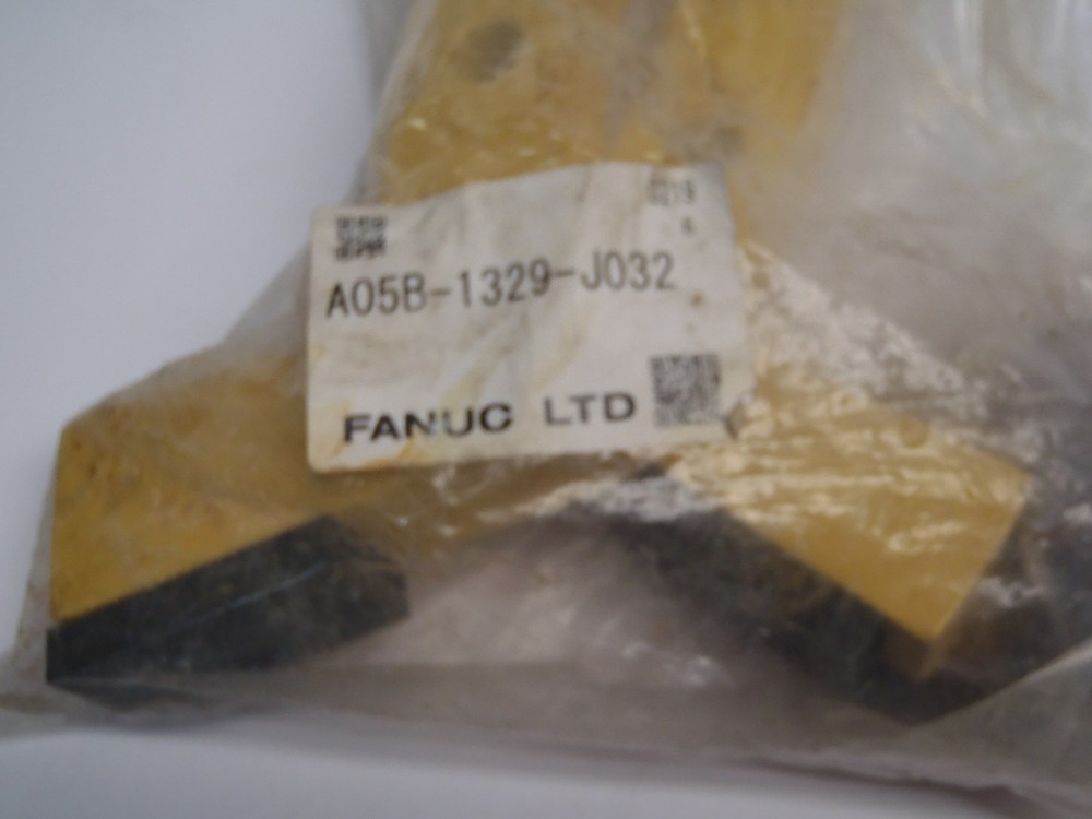 Fanuc A05B-1329-J032 Robot Brackets