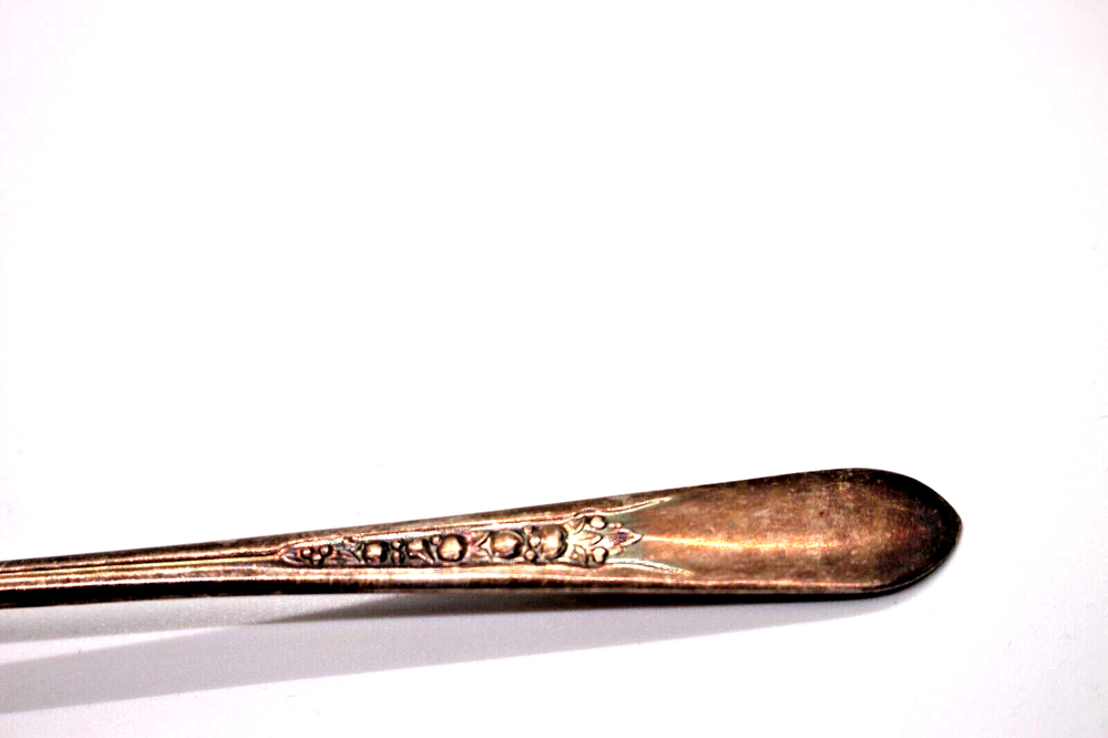 WM ROGERS MFG CO ORIGINAL ROGERS ALMOST 8" SPOON