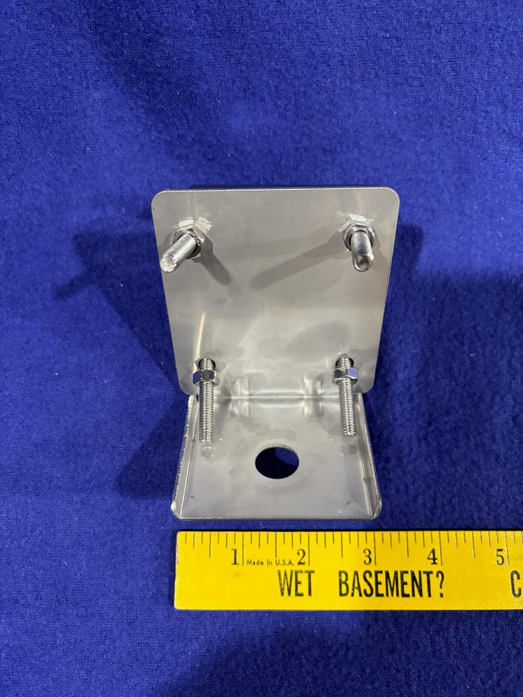 Pole Mount Outdoor Antenna Mounting Bracket