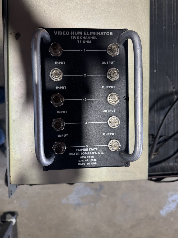 Video Hum Eliminator