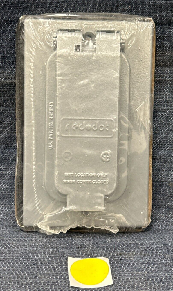 RED DOT VERTICAL GFCI COVER CCGV WGF100-CV