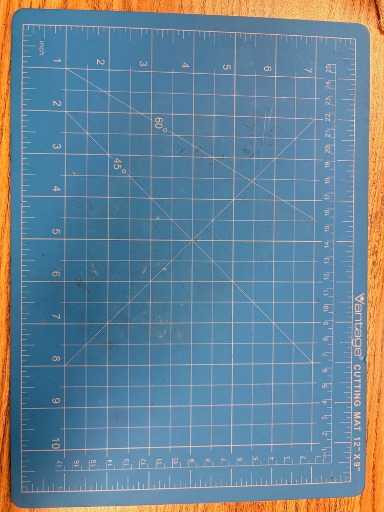 Vantage Cutting Mat-Blue 12”x9”