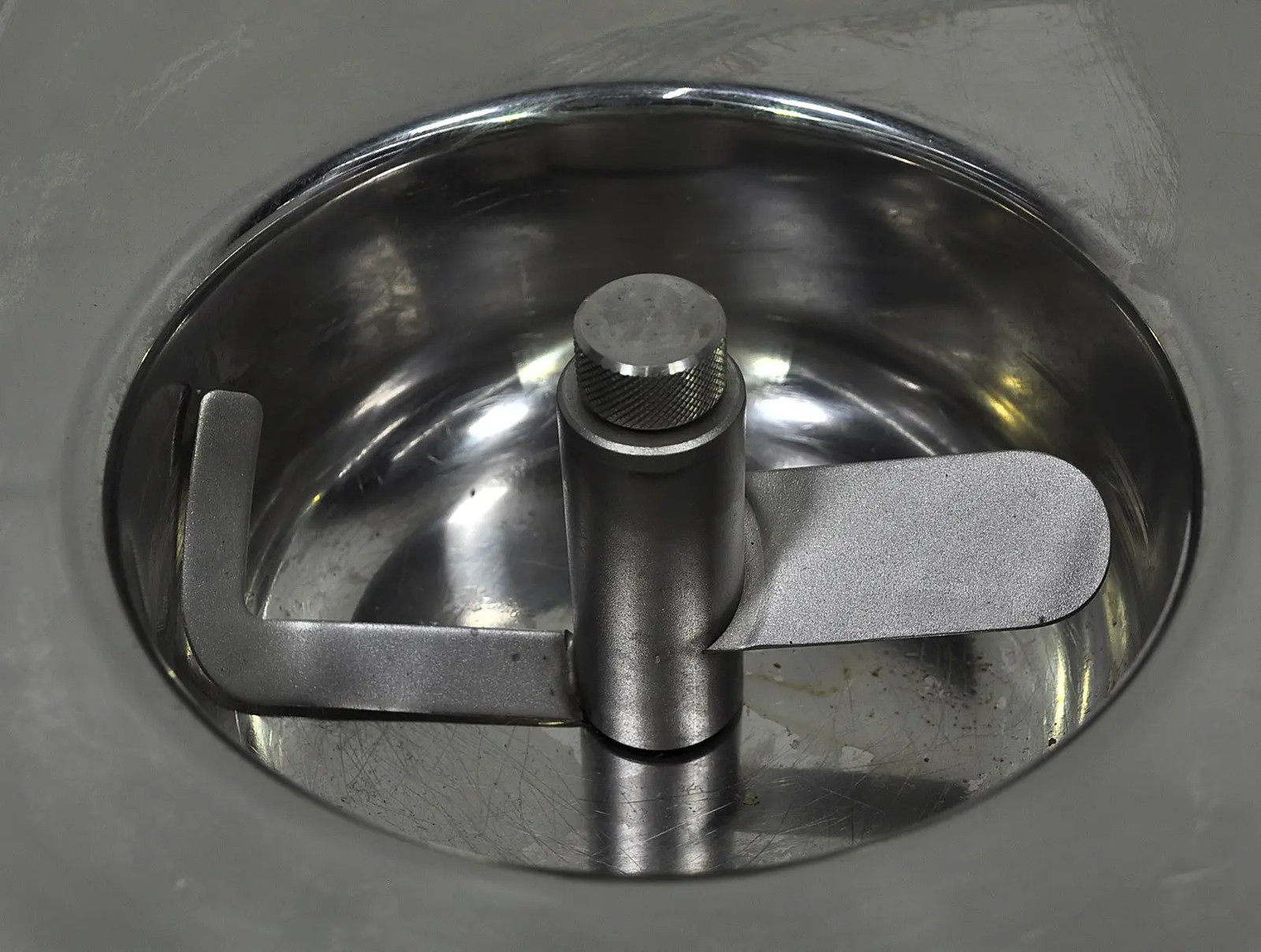 Used Musso Lussino L1 1.5 Quart Ice Cream Maker