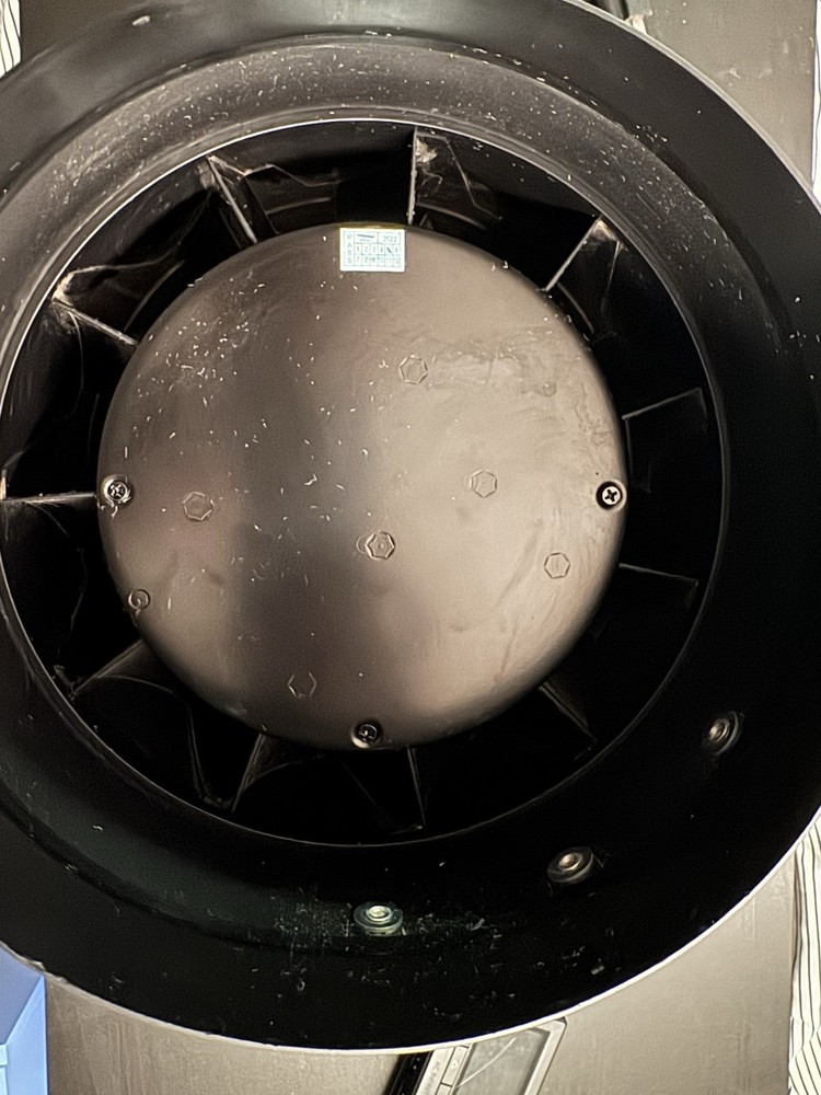 Ac Infinity cloudline al-clt8 8" with bluetooth Controler 67