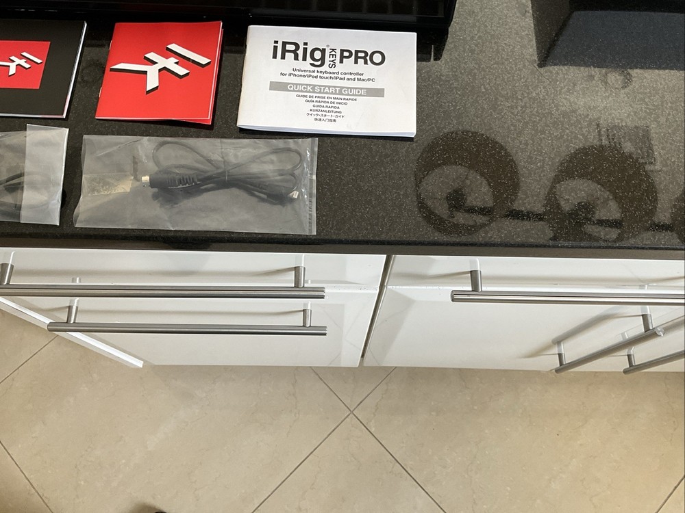 iRig Keys Pro Universal Keyboard Controller, iPhone/ipad Touch/ipad/mac/pc NIB