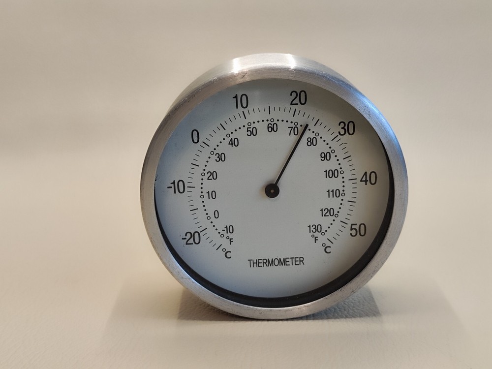Hanging Dial Thermometer, Round Analog Indoor Thermometer
