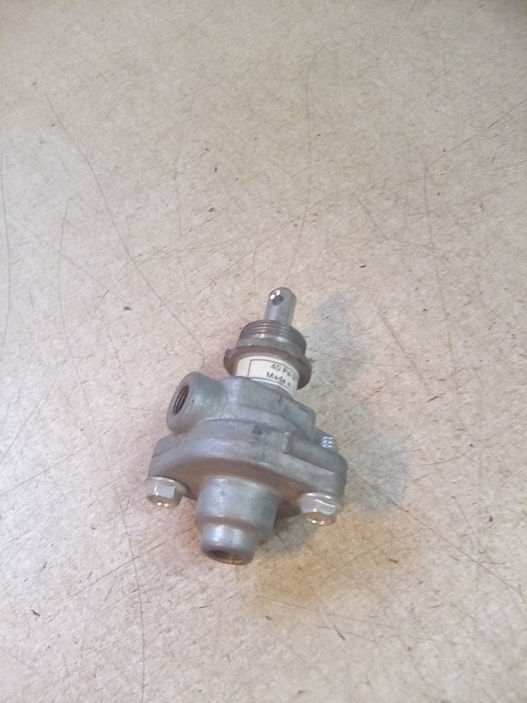 Bendix Air Valve 97153