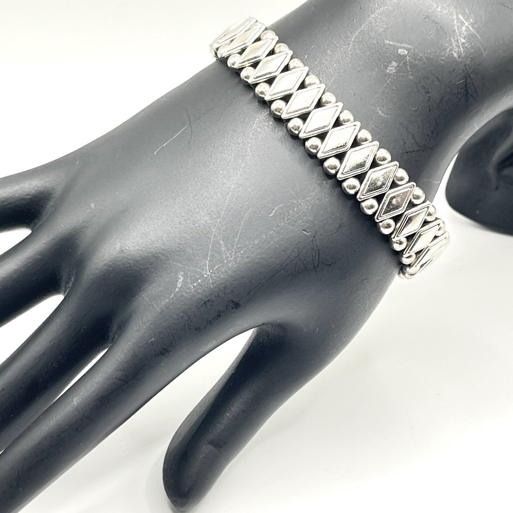 Silver Tone Crown Diamond Shape Circle Design Stretch Bracelet